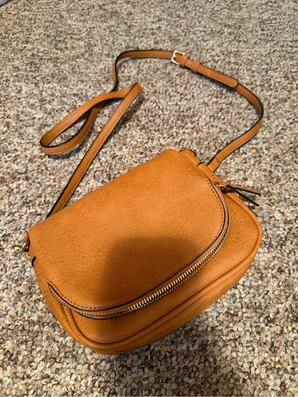 Women's Crossbody Bag in Tan - Minimal Leather Shoulder Purse